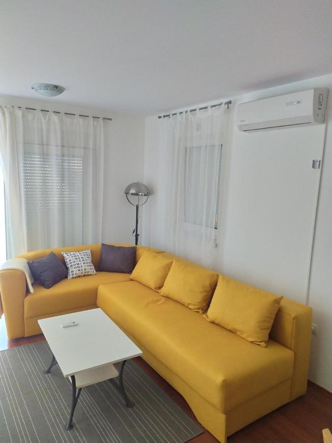 Zobic Family Apartments ラブ エクステリア 写真