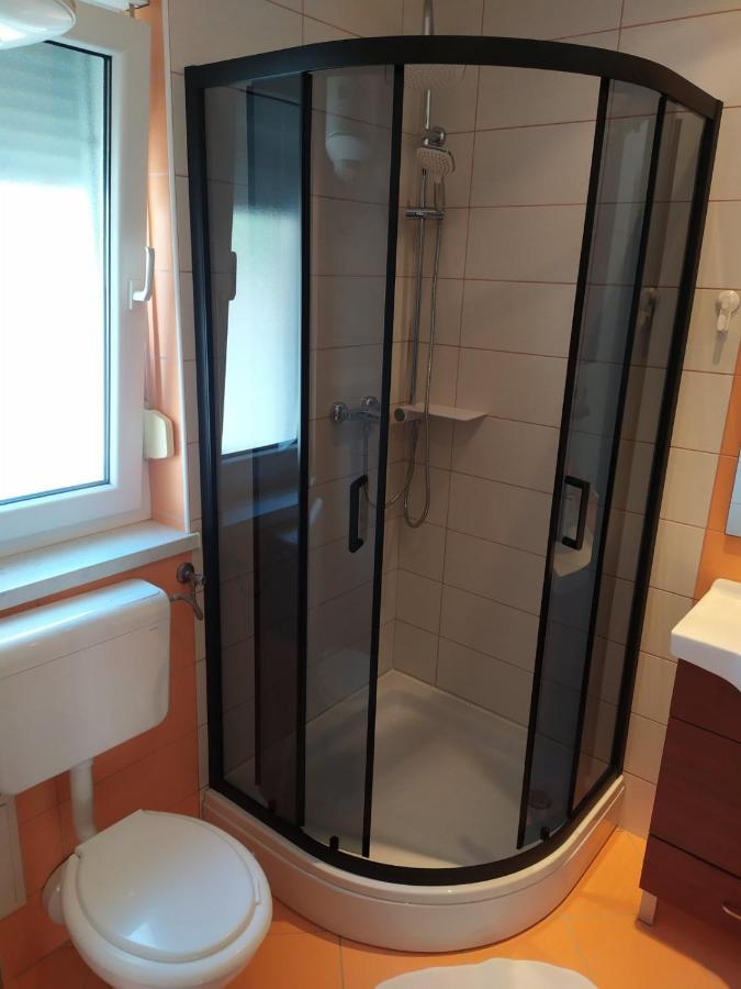 Zobic Family Apartments ラブ エクステリア 写真