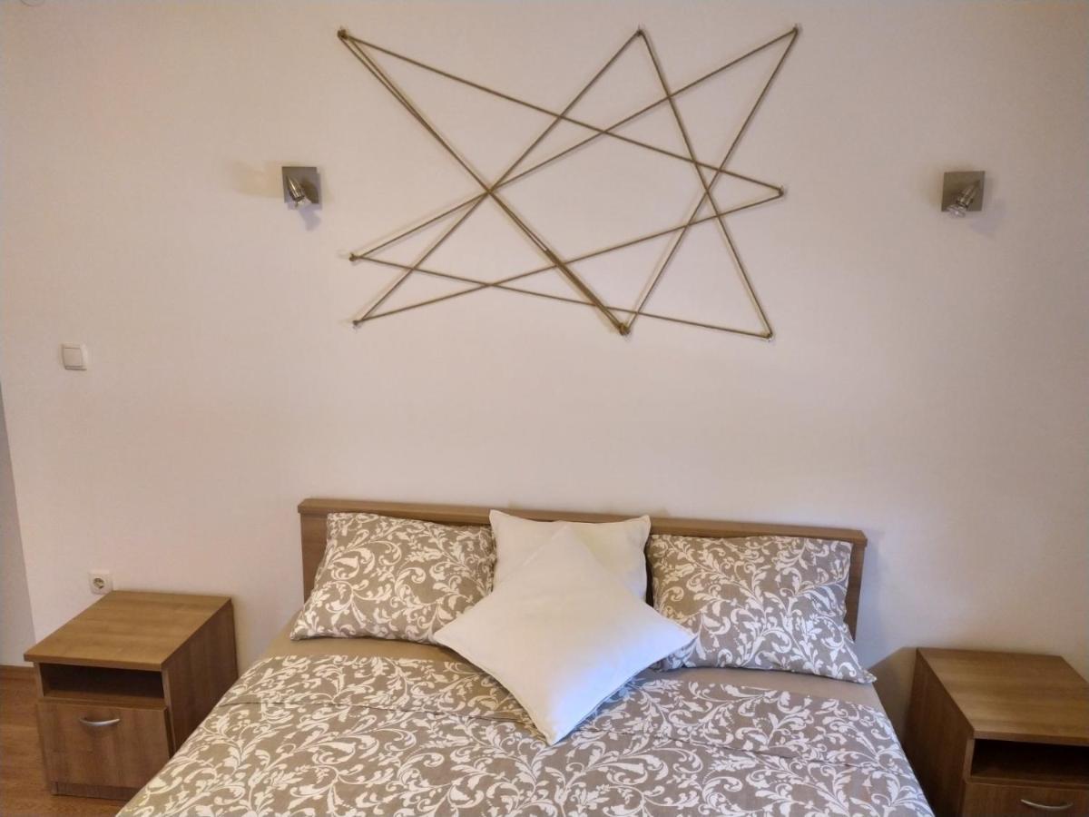 Zobic Family Apartments ラブ エクステリア 写真