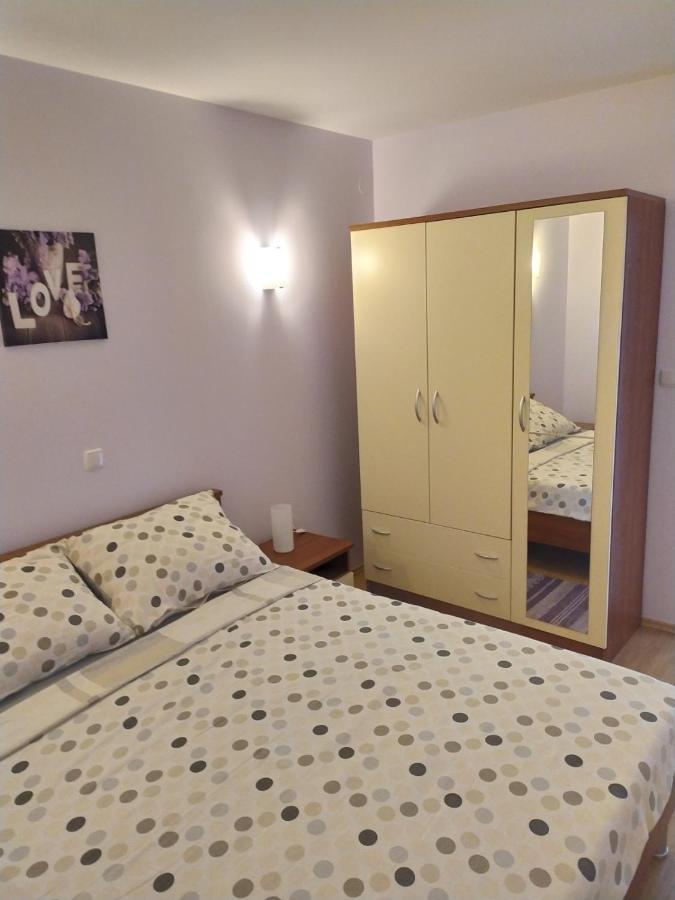 Zobic Family Apartments ラブ エクステリア 写真