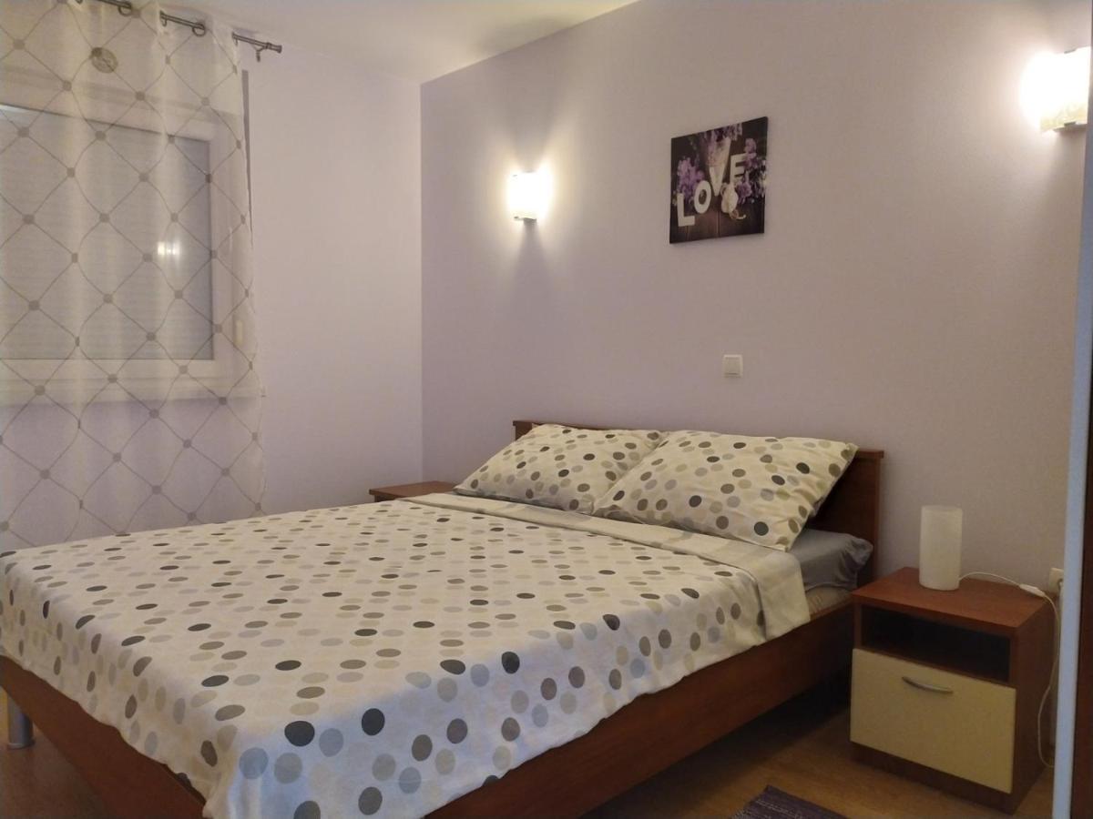 Zobic Family Apartments ラブ エクステリア 写真