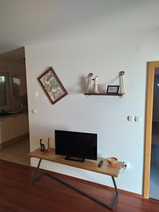 Zobic Family Apartments ラブ エクステリア 写真