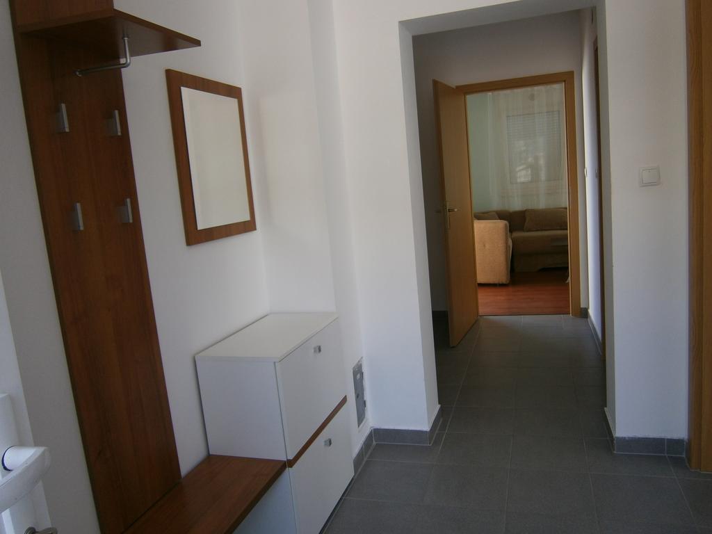Zobic Family Apartments ラブ エクステリア 写真